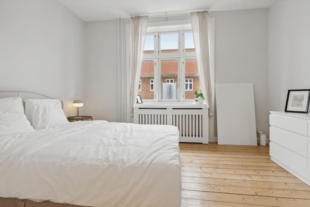 Leilighet Bright With Balcony Close To Center København